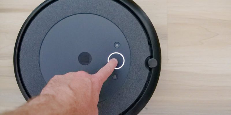 Hvorfor familier med små børn bør have en robotstøvsuger i deres hjem